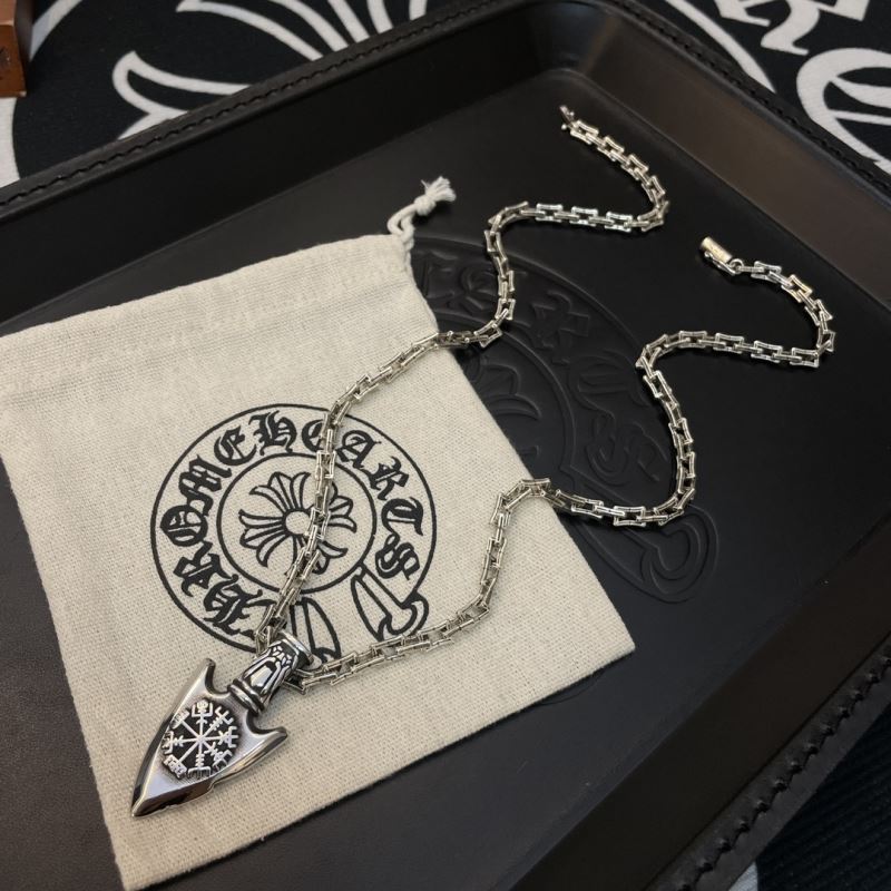 Ch*0me He**ts necklaces
